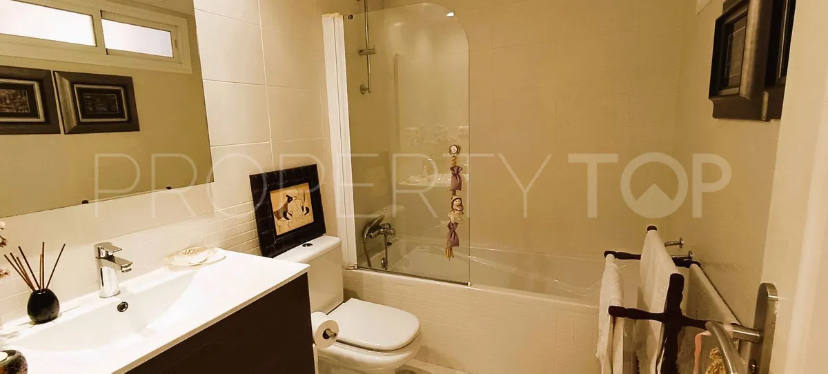 For sale Marbella City apartment with 2 bedrooms