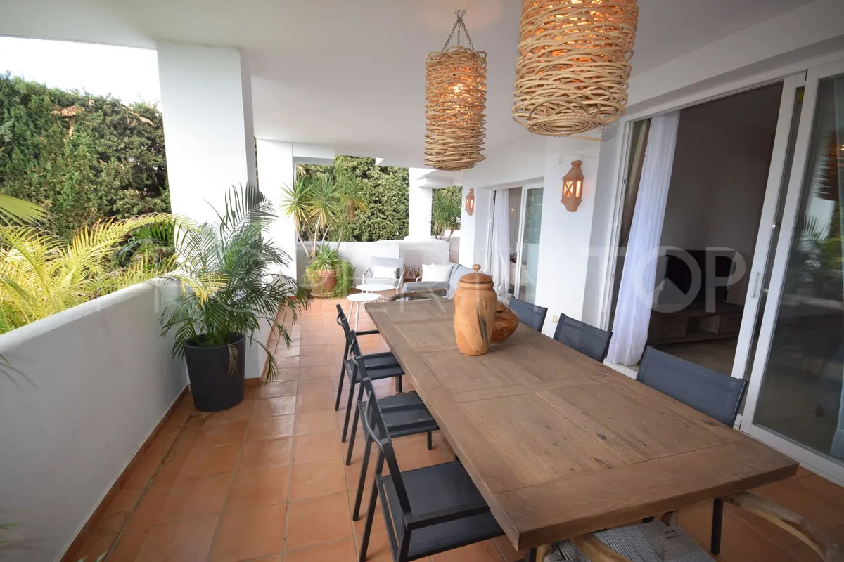 3 bedrooms Nueva Andalucia ground floor apartment for sale