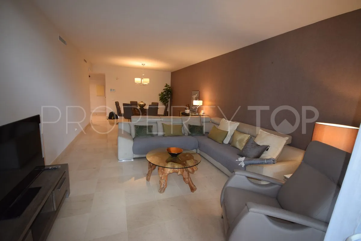 3 bedrooms Nueva Andalucia ground floor apartment for sale