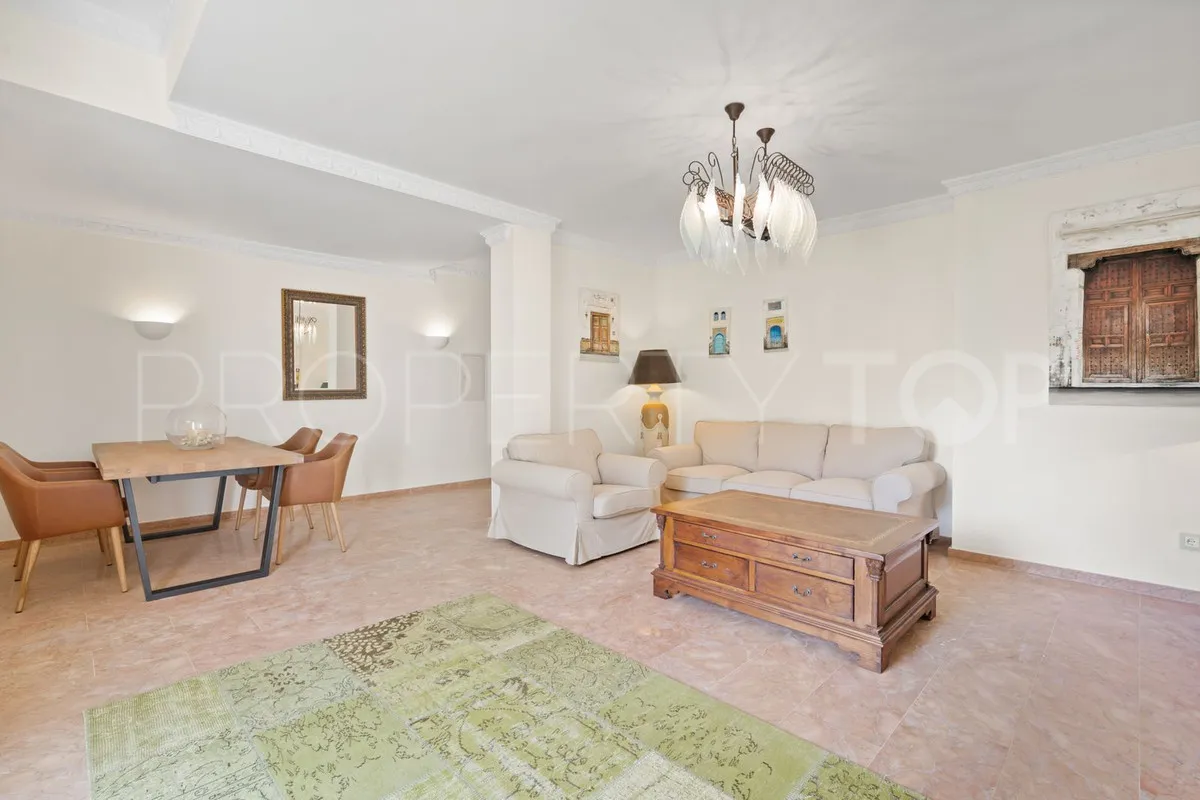 For sale villa with 6 bedrooms in Benahavis