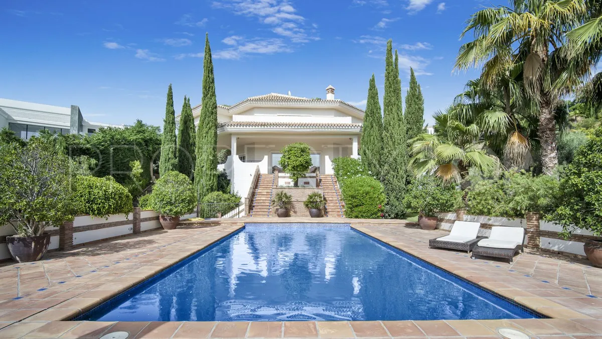 For sale villa with 6 bedrooms in Benahavis