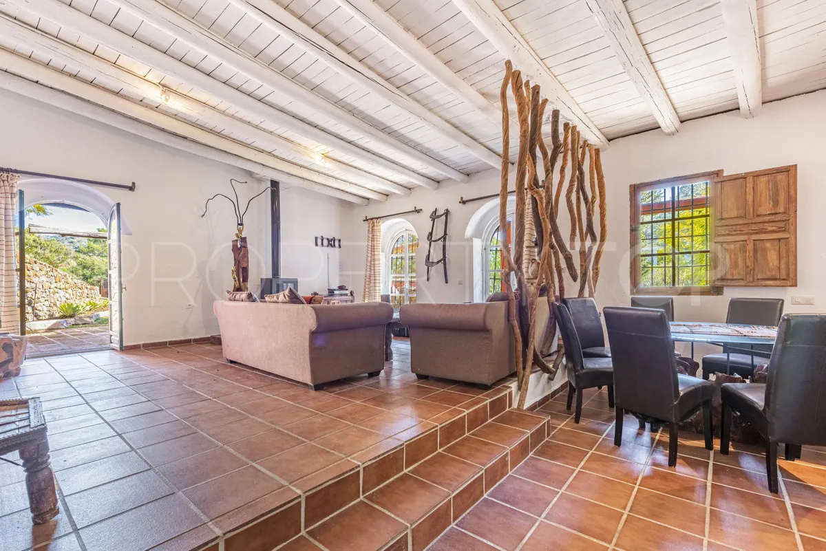 For sale villa in Benahavis