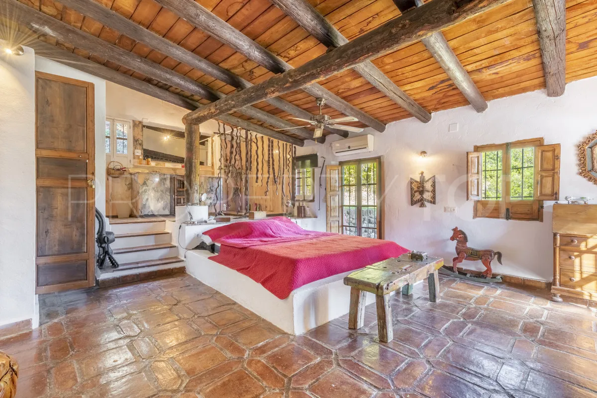 For sale villa in Benahavis
