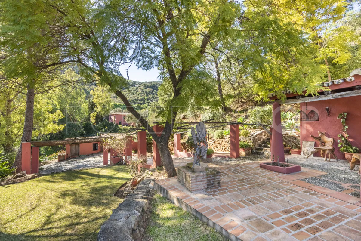 For sale villa in Benahavis