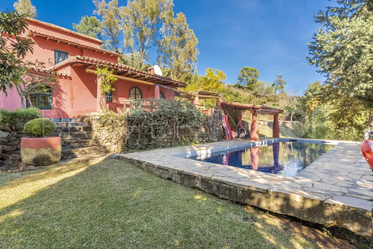 For sale villa in Benahavis