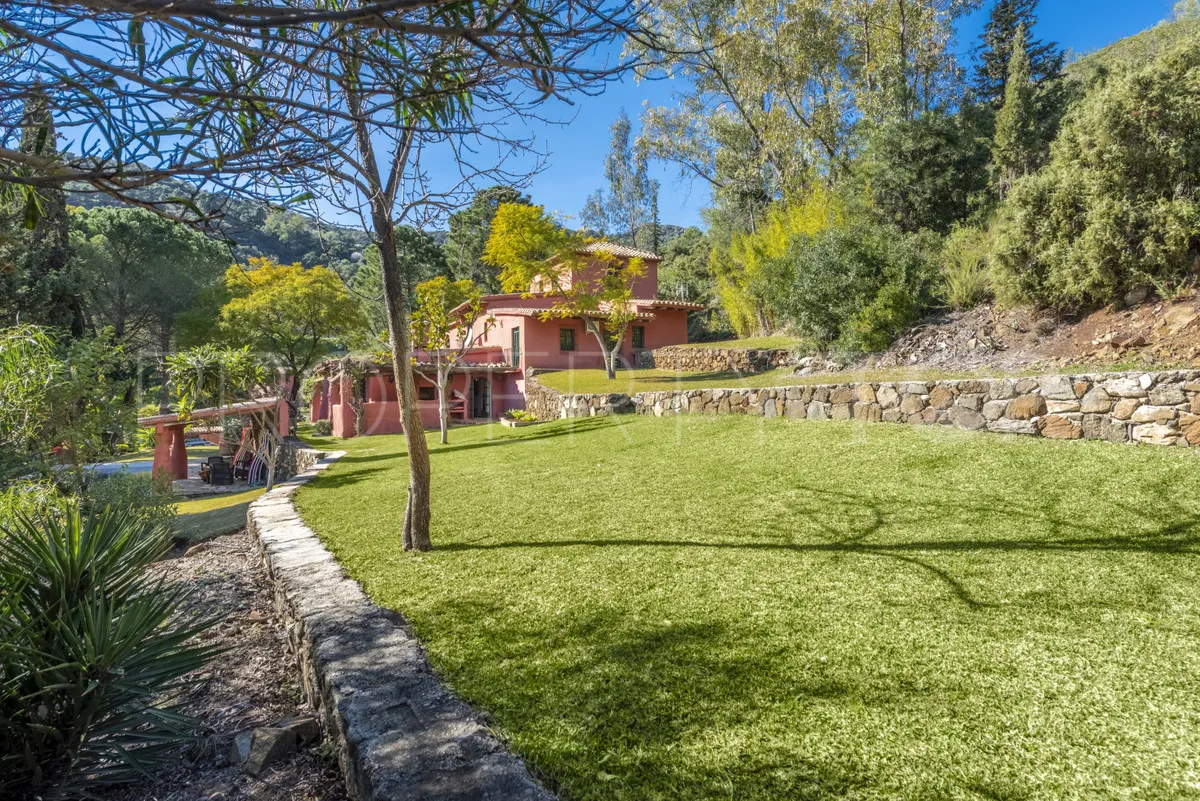 For sale villa in Benahavis