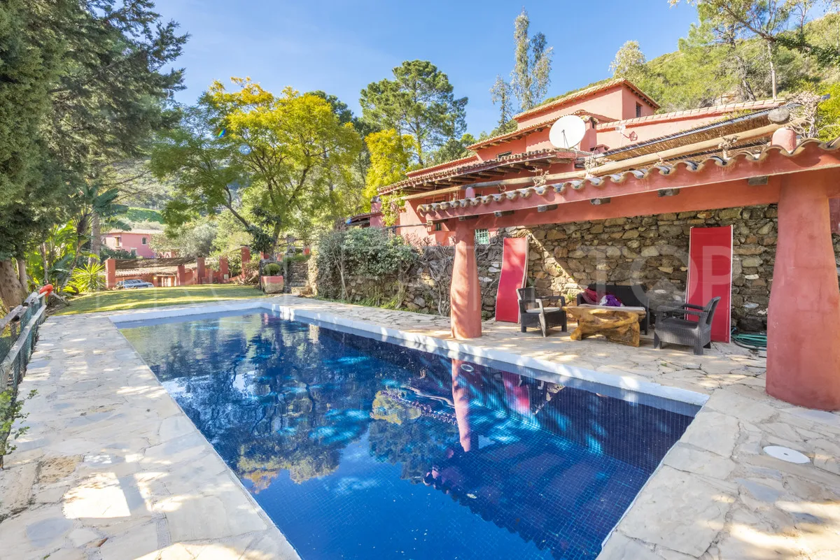 For sale villa in Benahavis