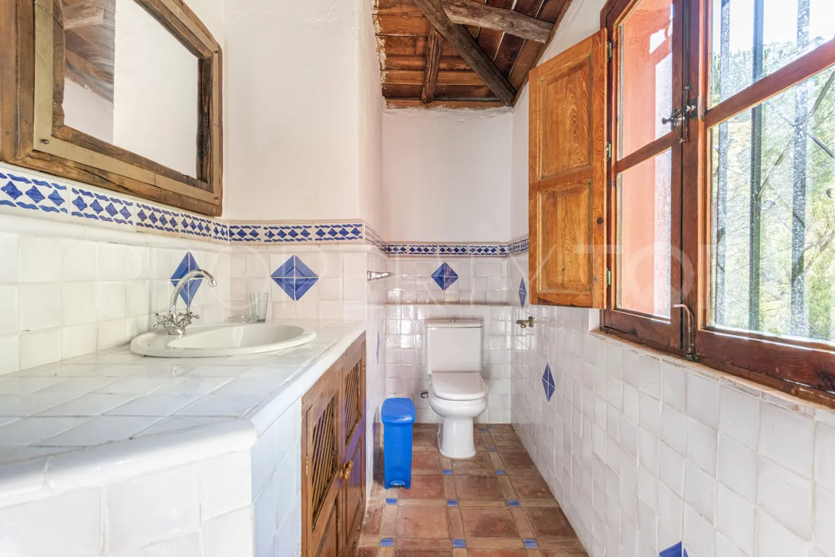 For sale villa in Benahavis