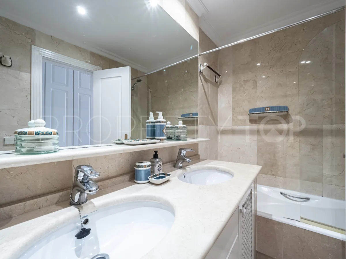Apartment with 2 bedrooms for sale in Marbella - Puerto Banus