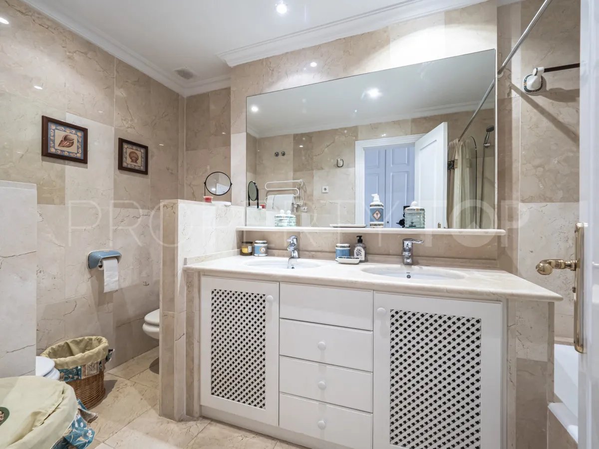 Apartment with 2 bedrooms for sale in Marbella - Puerto Banus