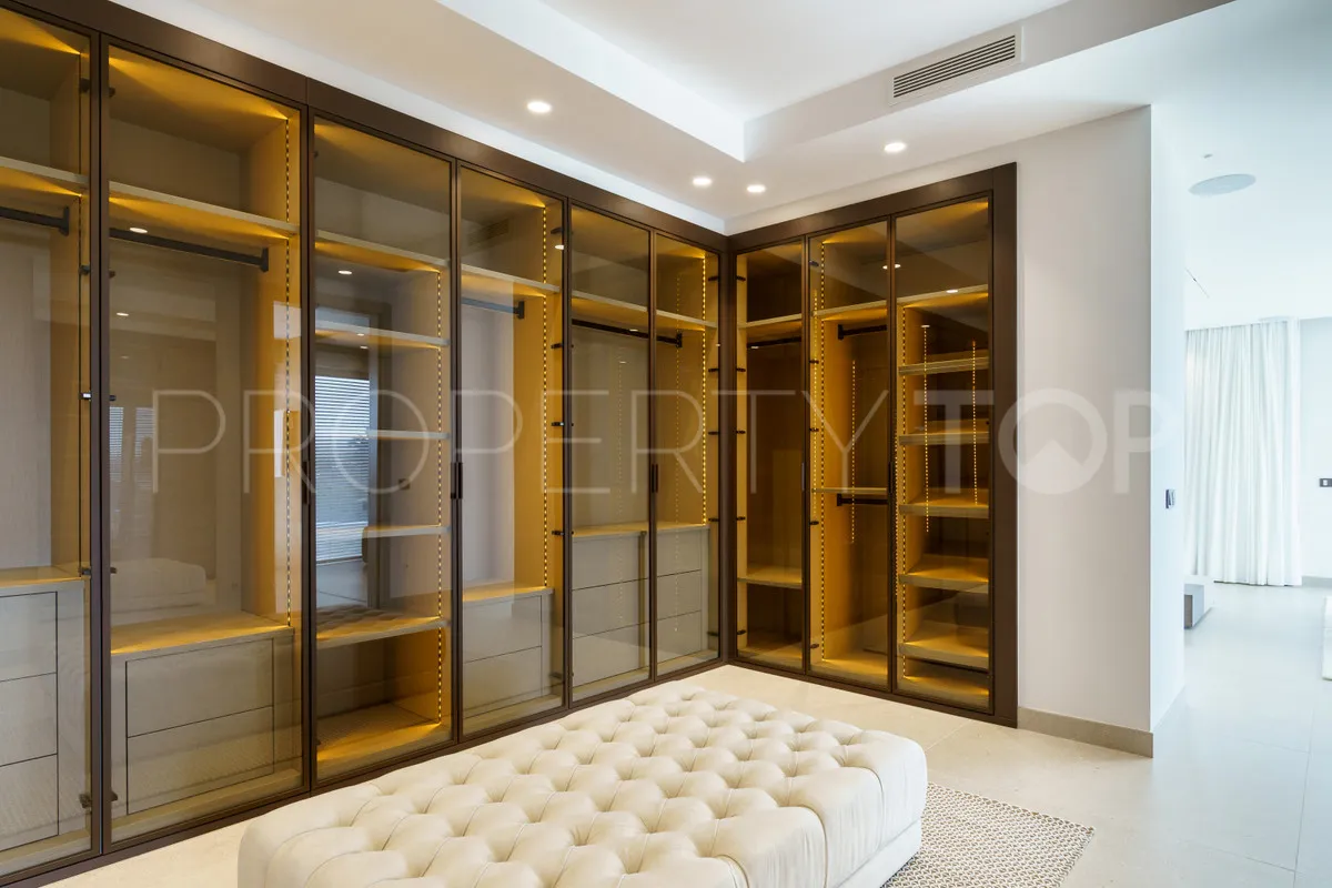 Villa in La Zagaleta for sale