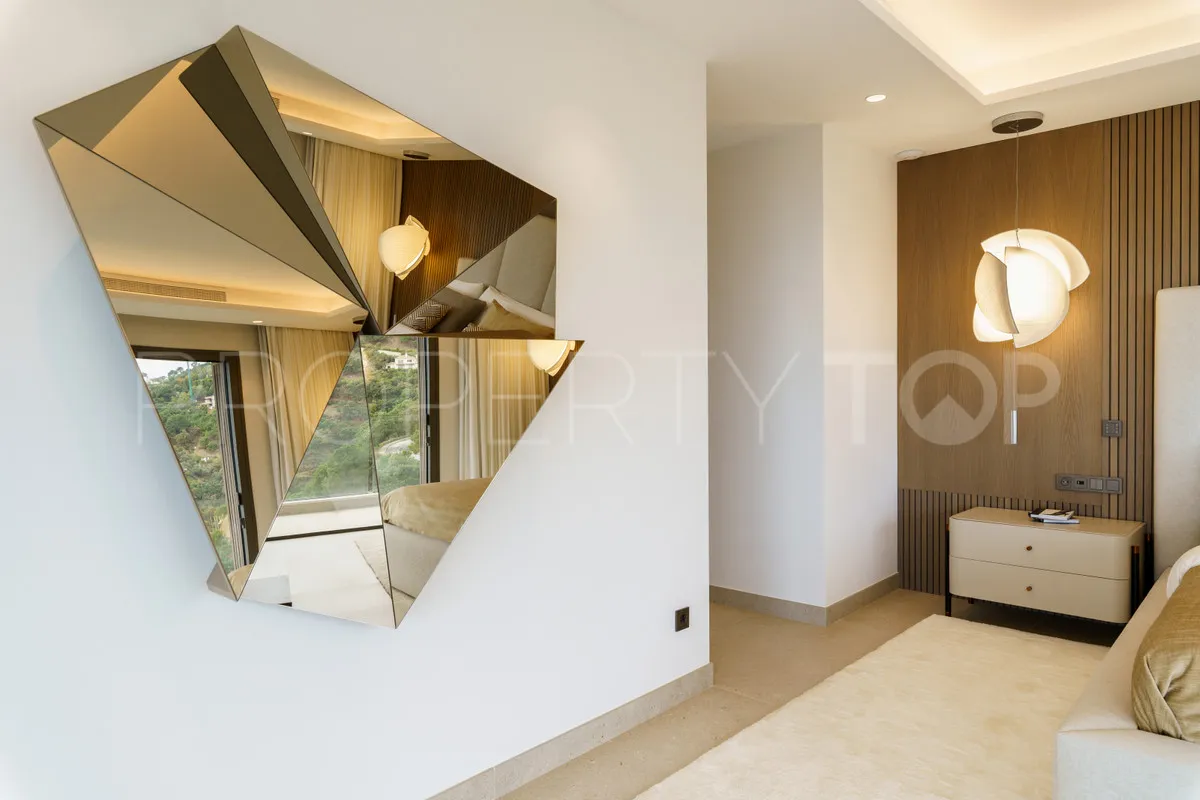 Villa in La Zagaleta for sale