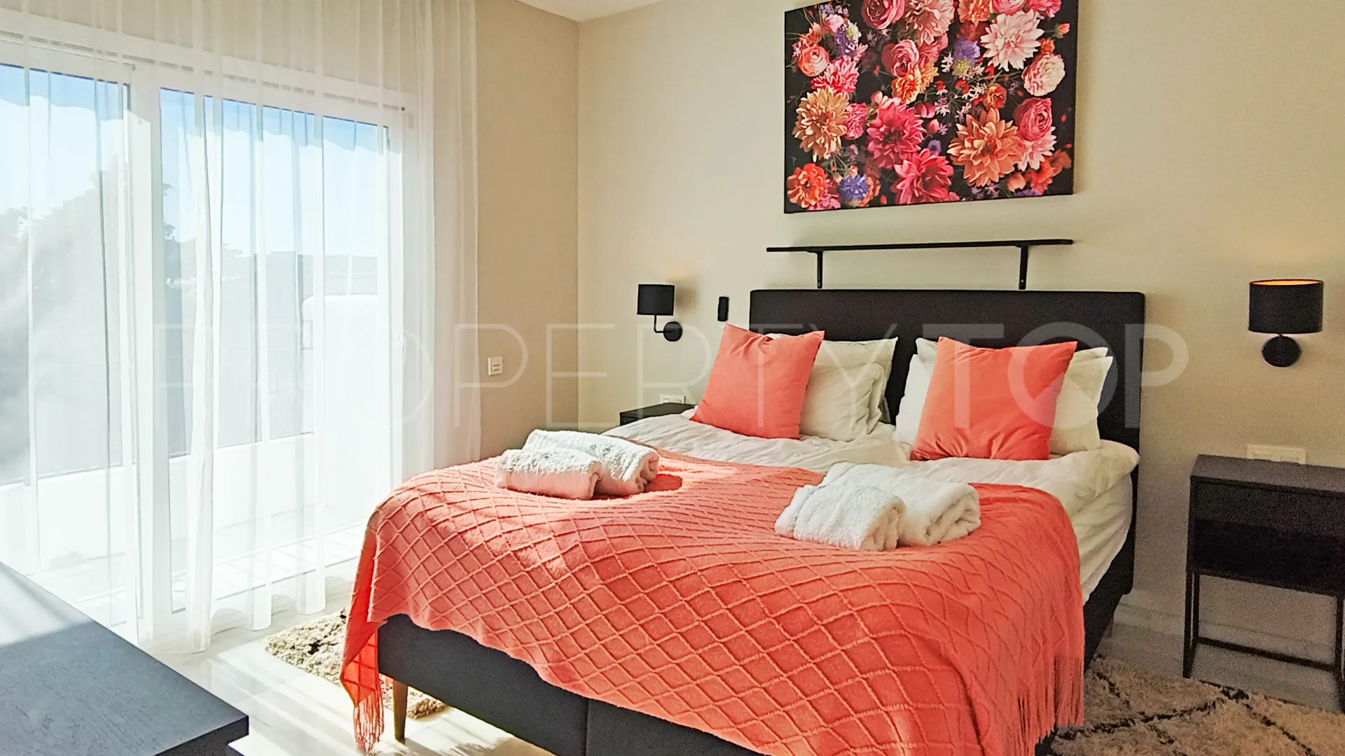 Duplex de 4 dormitorios en venta en Alcazaba