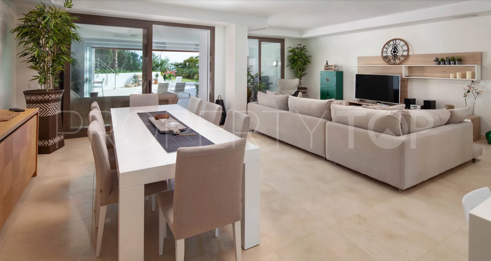 Duplex en venta en Finca Cortesin