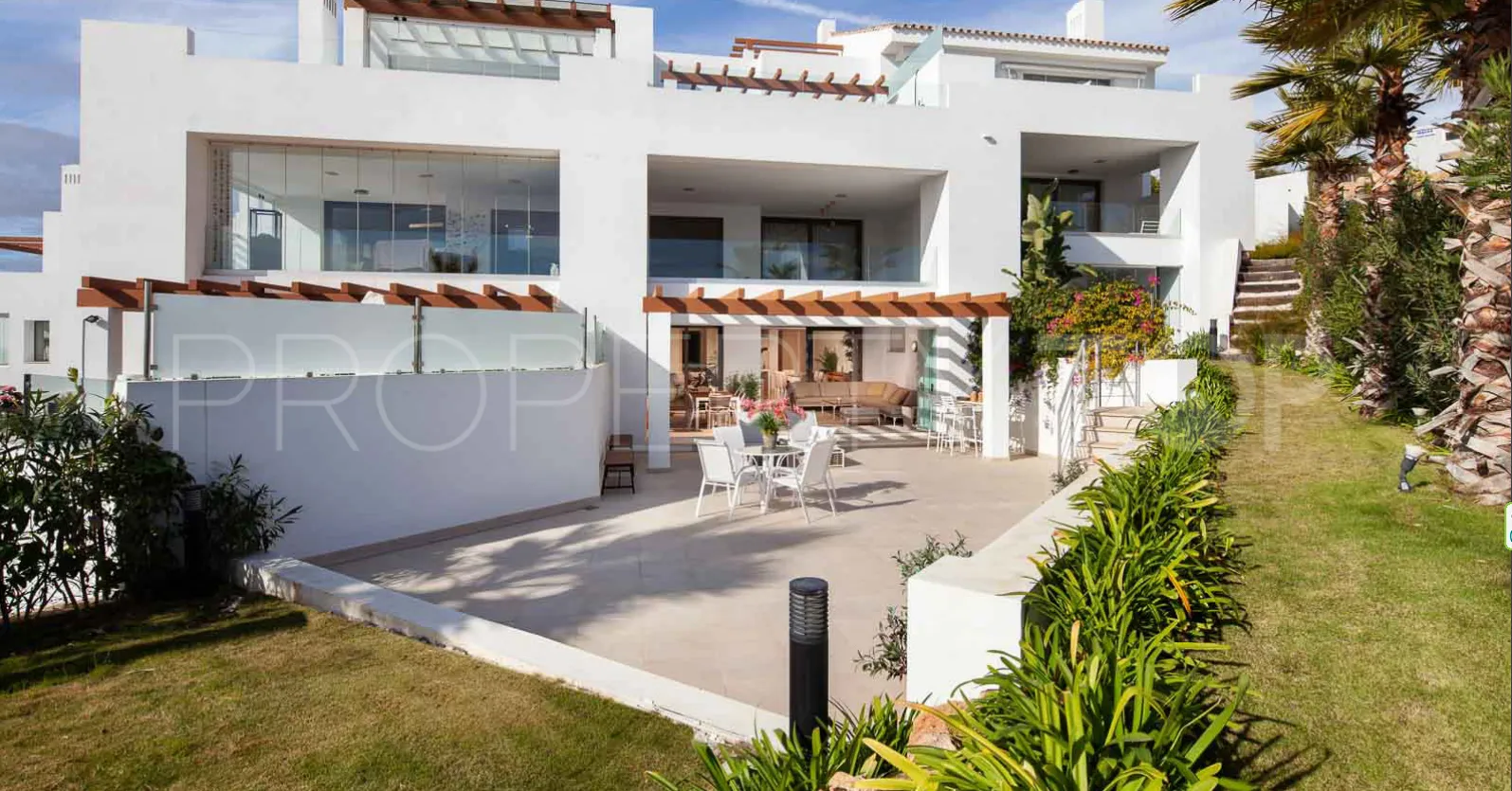 Duplex en venta en Finca Cortesin