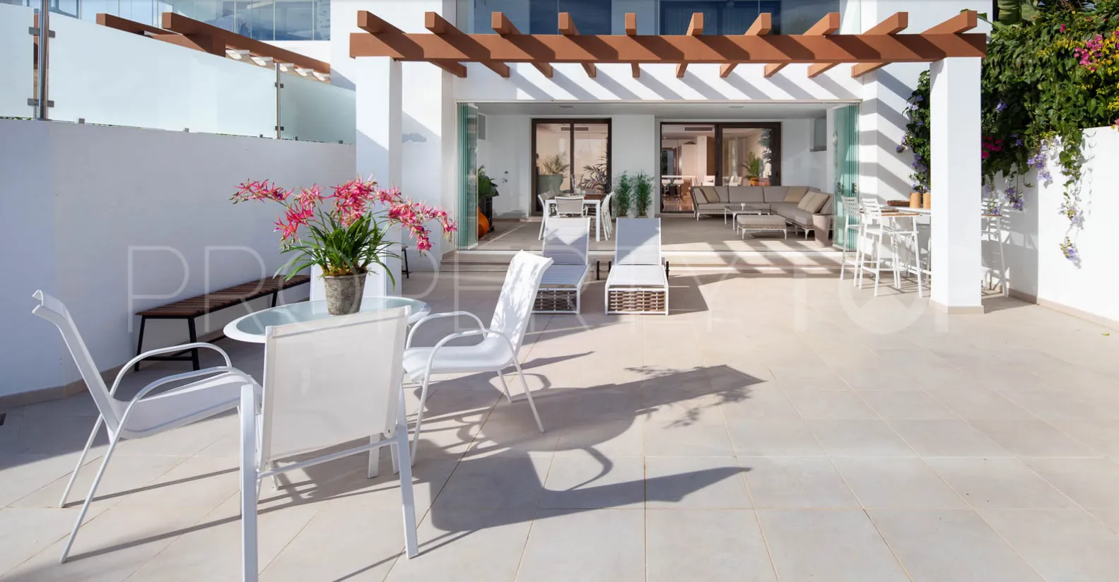 Duplex en venta en Finca Cortesin