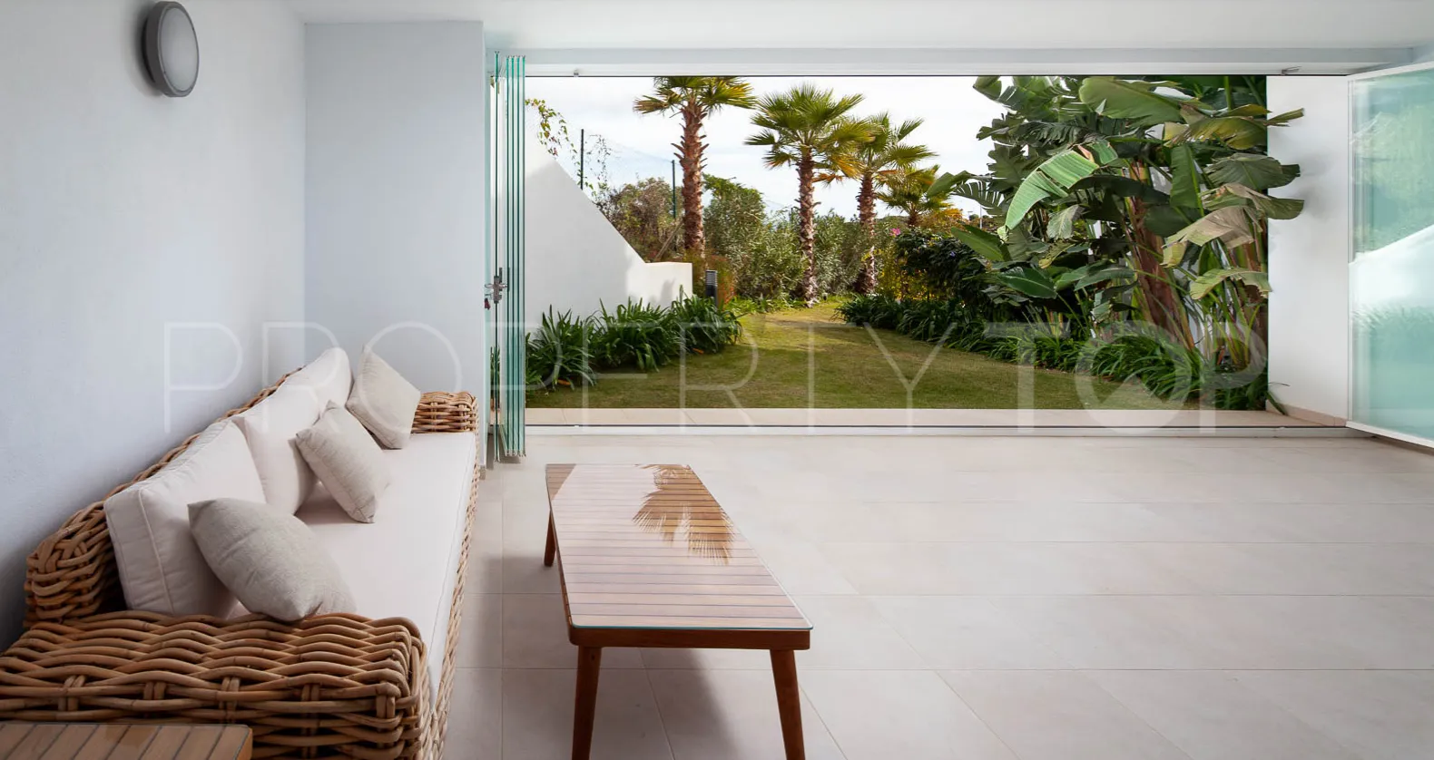 Duplex en venta en Finca Cortesin