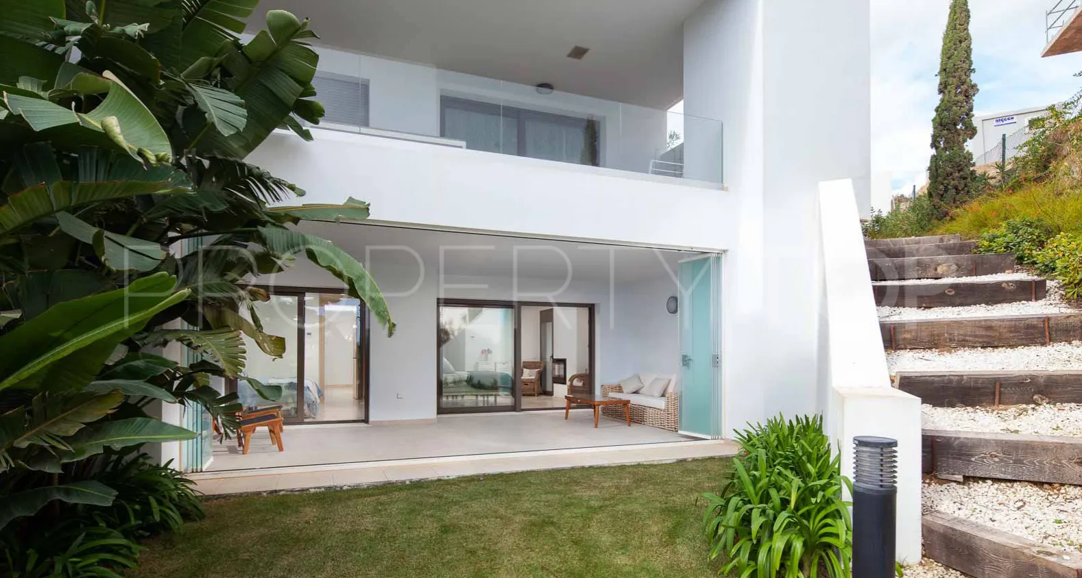 Duplex en venta en Finca Cortesin