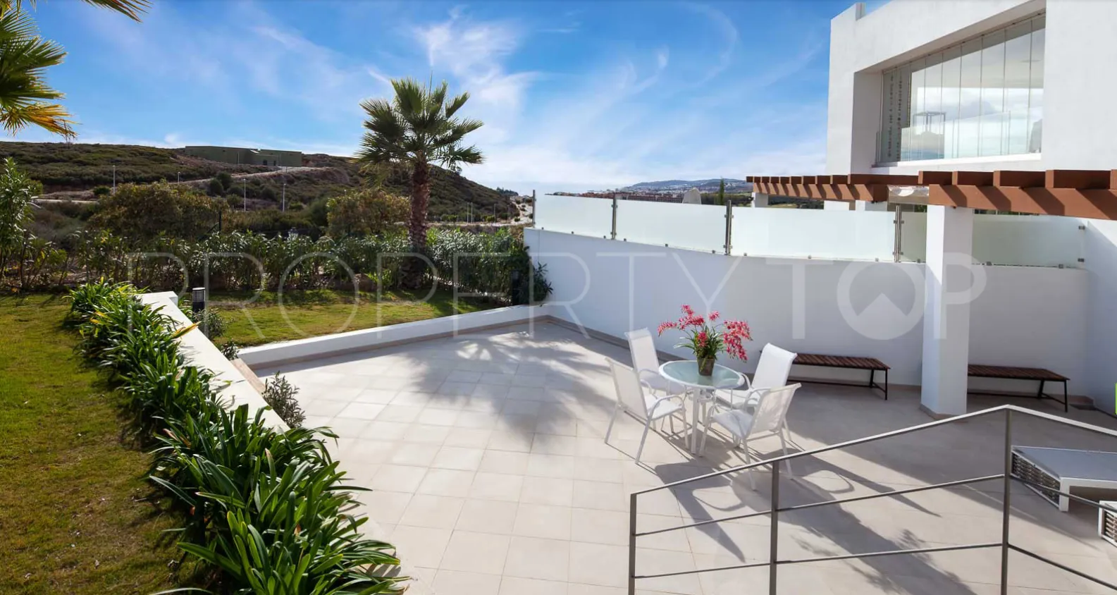 Duplex en venta en Finca Cortesin