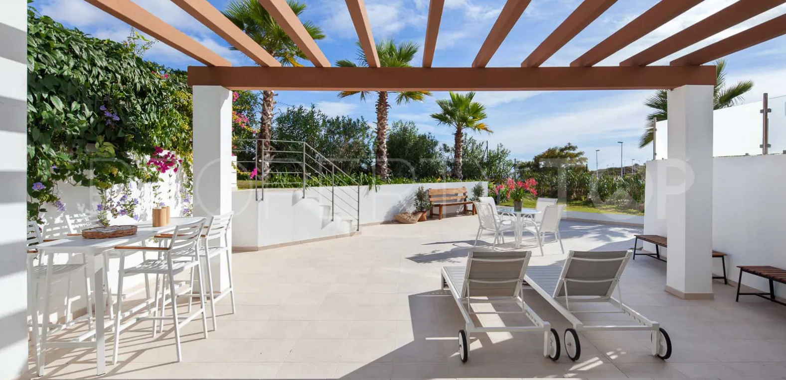 Duplex en venta en Finca Cortesin