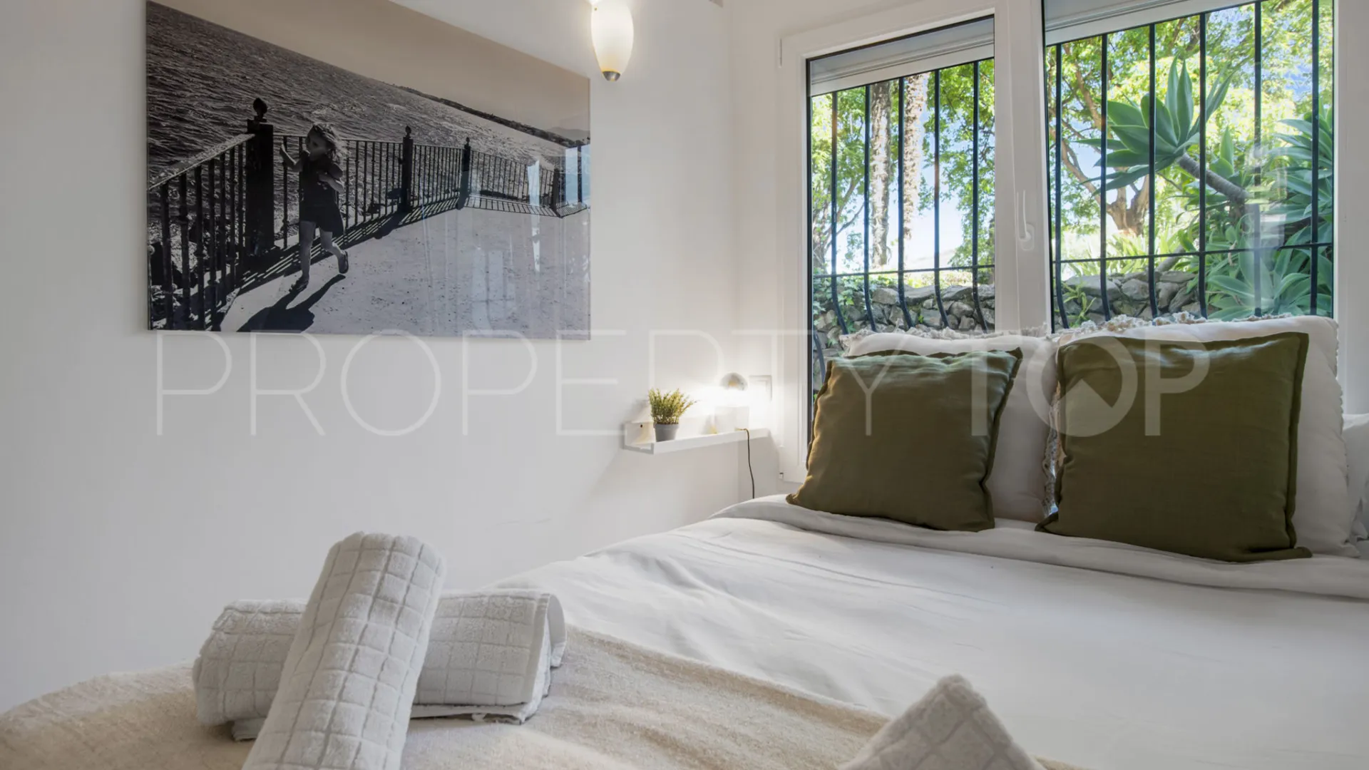 2 bedrooms apartment in Alcazaba for sale