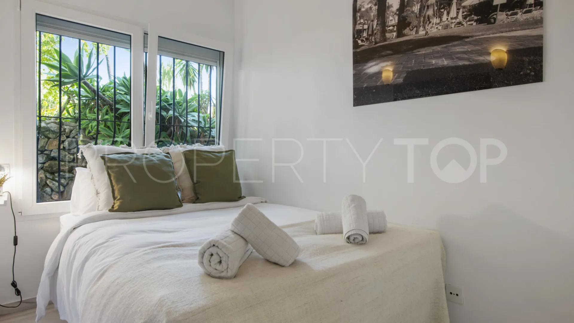 2 bedrooms apartment in Alcazaba for sale