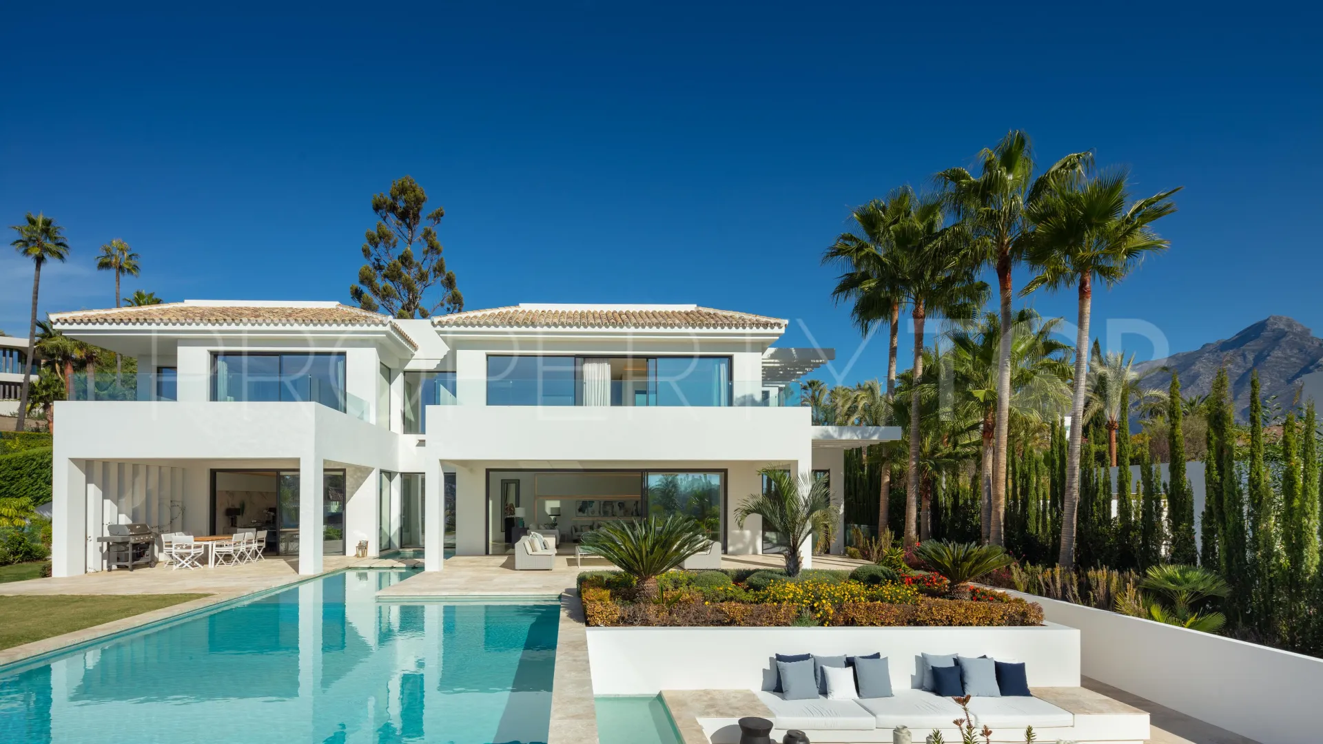 Villa for sale in La Cerquilla with 6 bedrooms