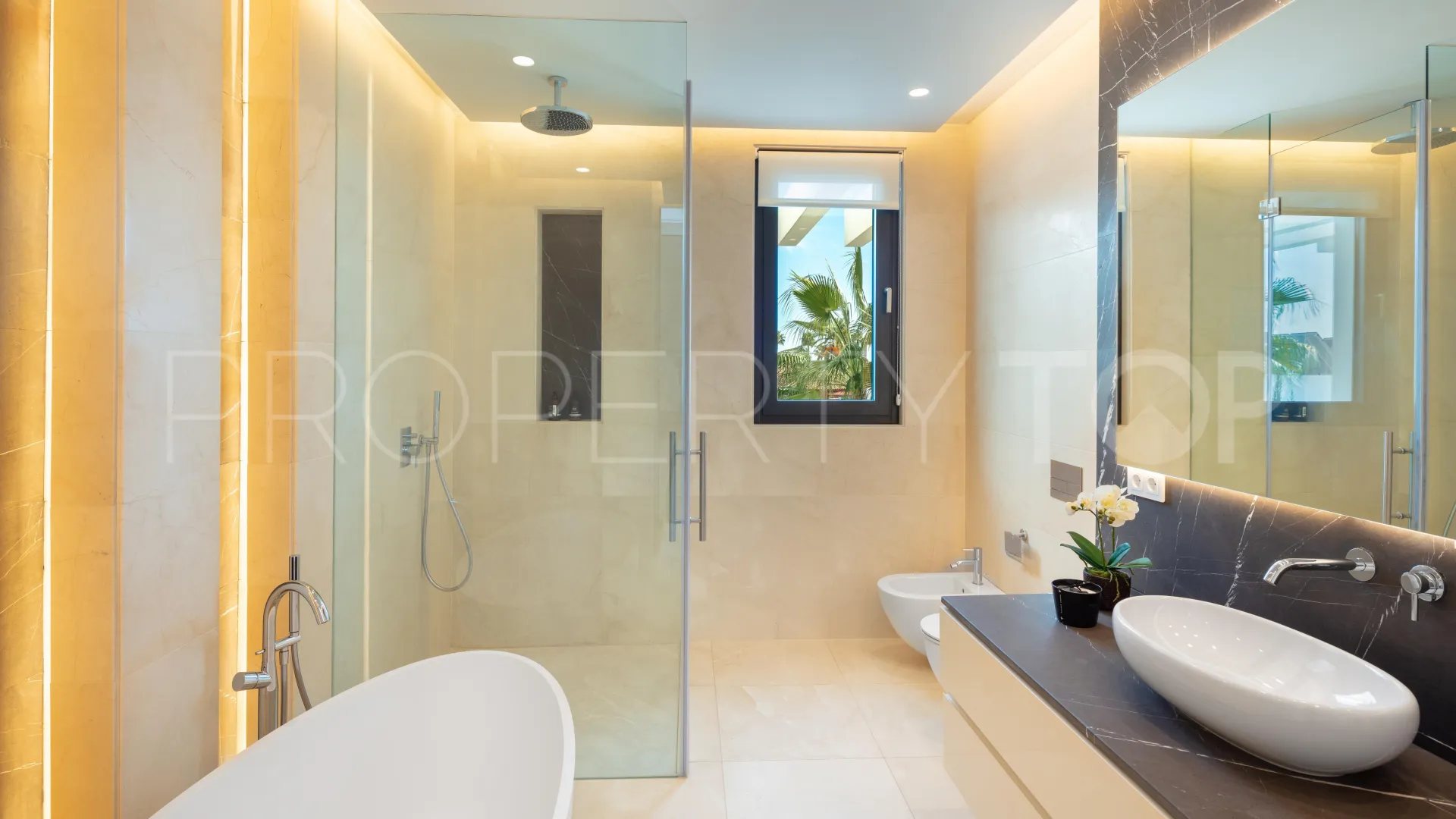 Villa for sale in La Cerquilla with 6 bedrooms