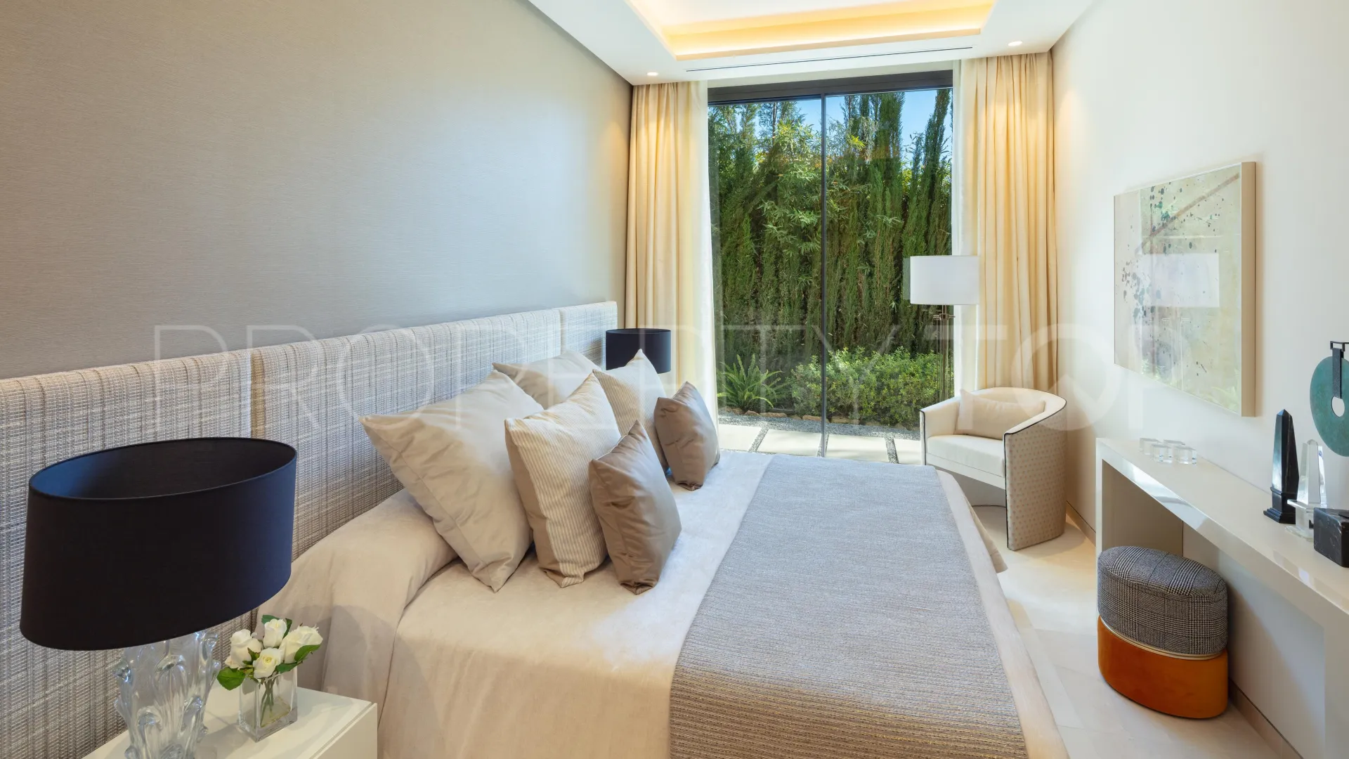 Villa for sale in La Cerquilla with 6 bedrooms