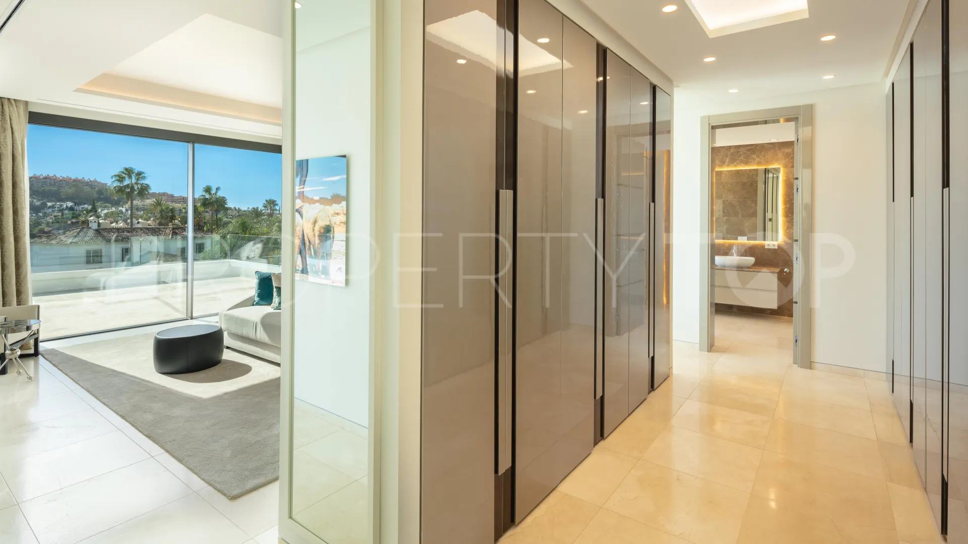 Villa for sale in La Cerquilla with 6 bedrooms