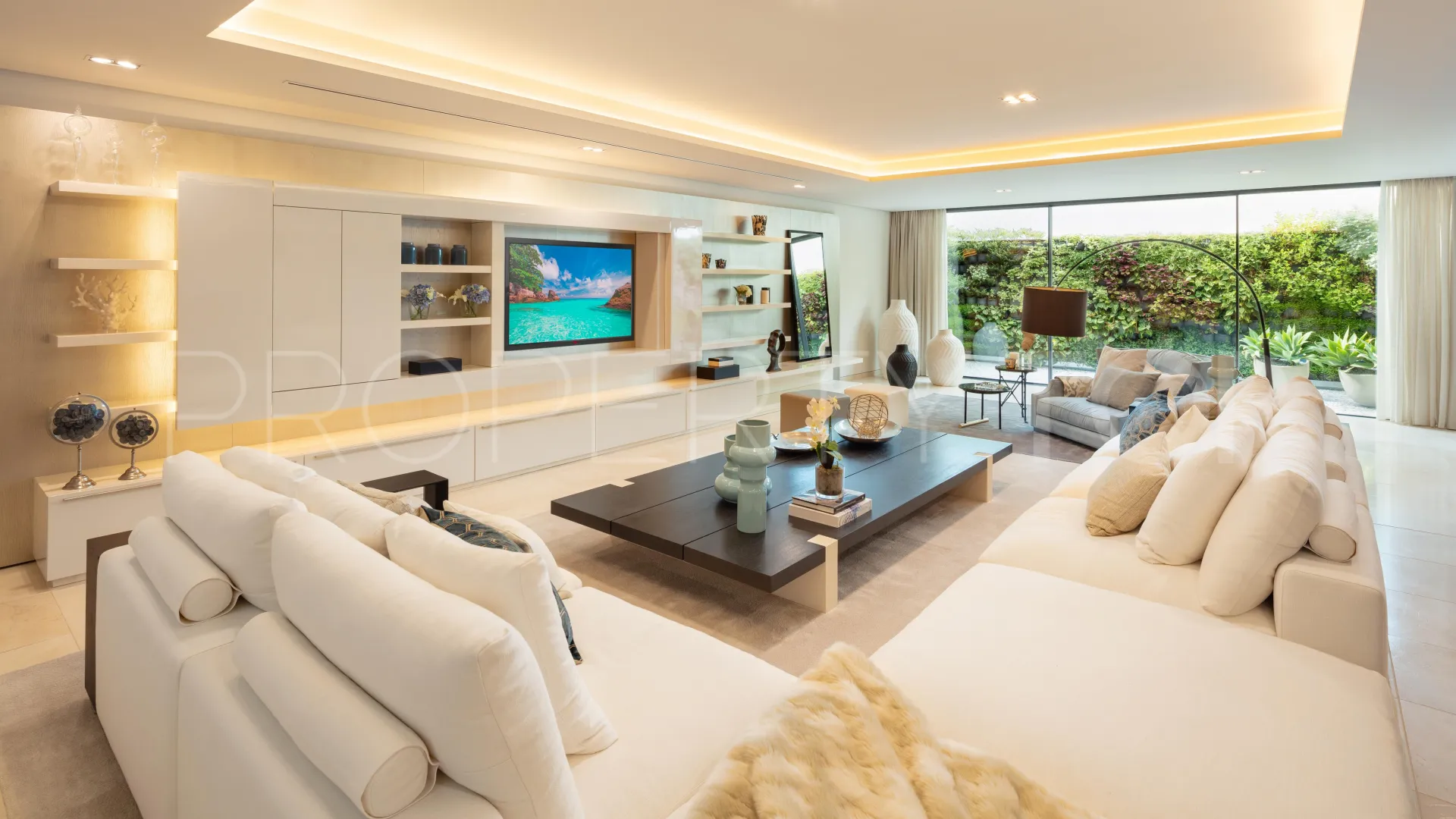 Villa for sale in La Cerquilla with 6 bedrooms