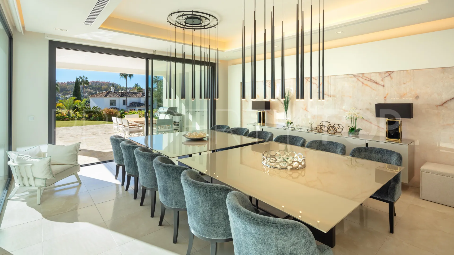 Villa for sale in La Cerquilla with 6 bedrooms