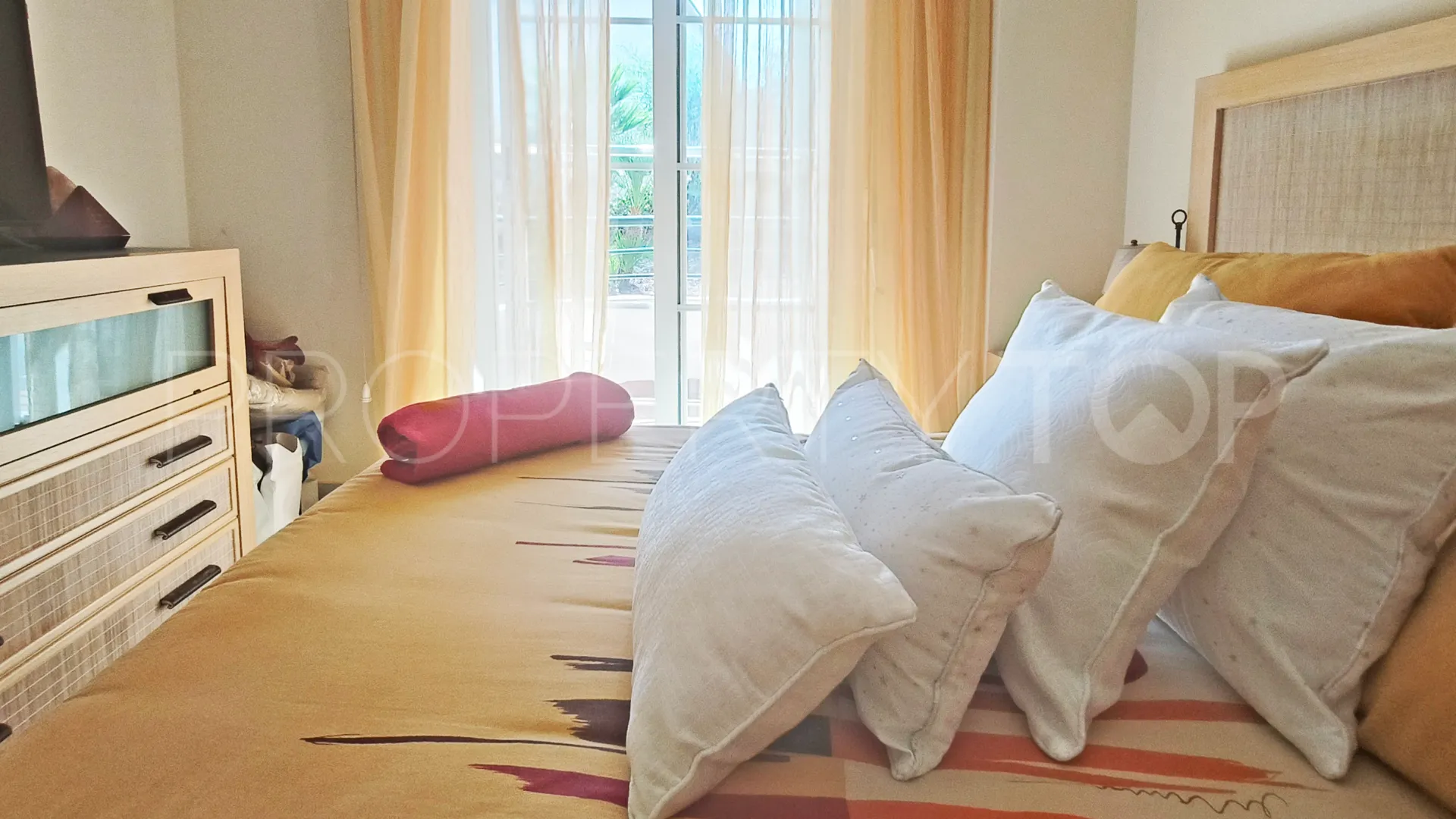 For sale duplex in Nueva Andalucia