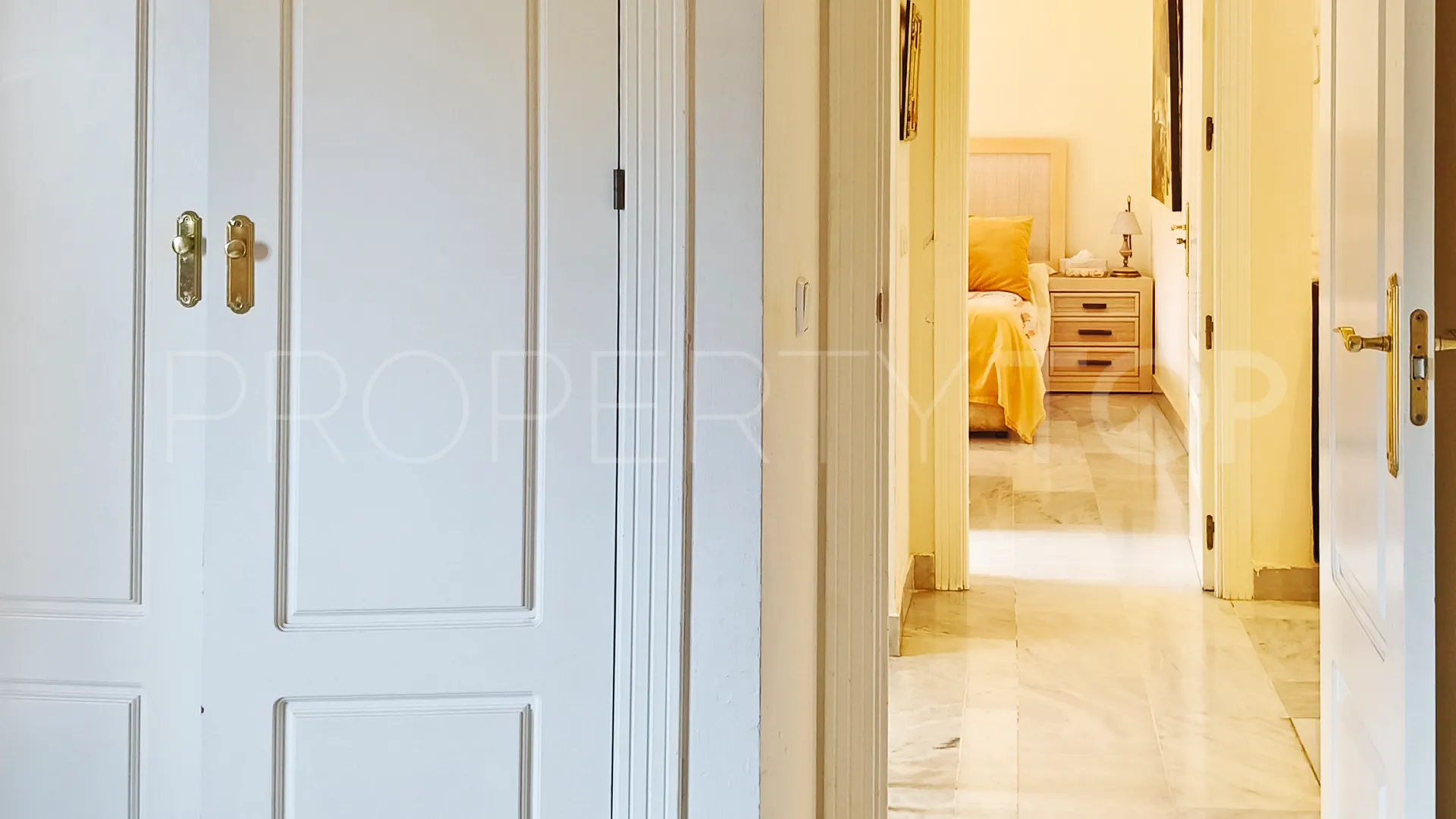 For sale duplex in Nueva Andalucia