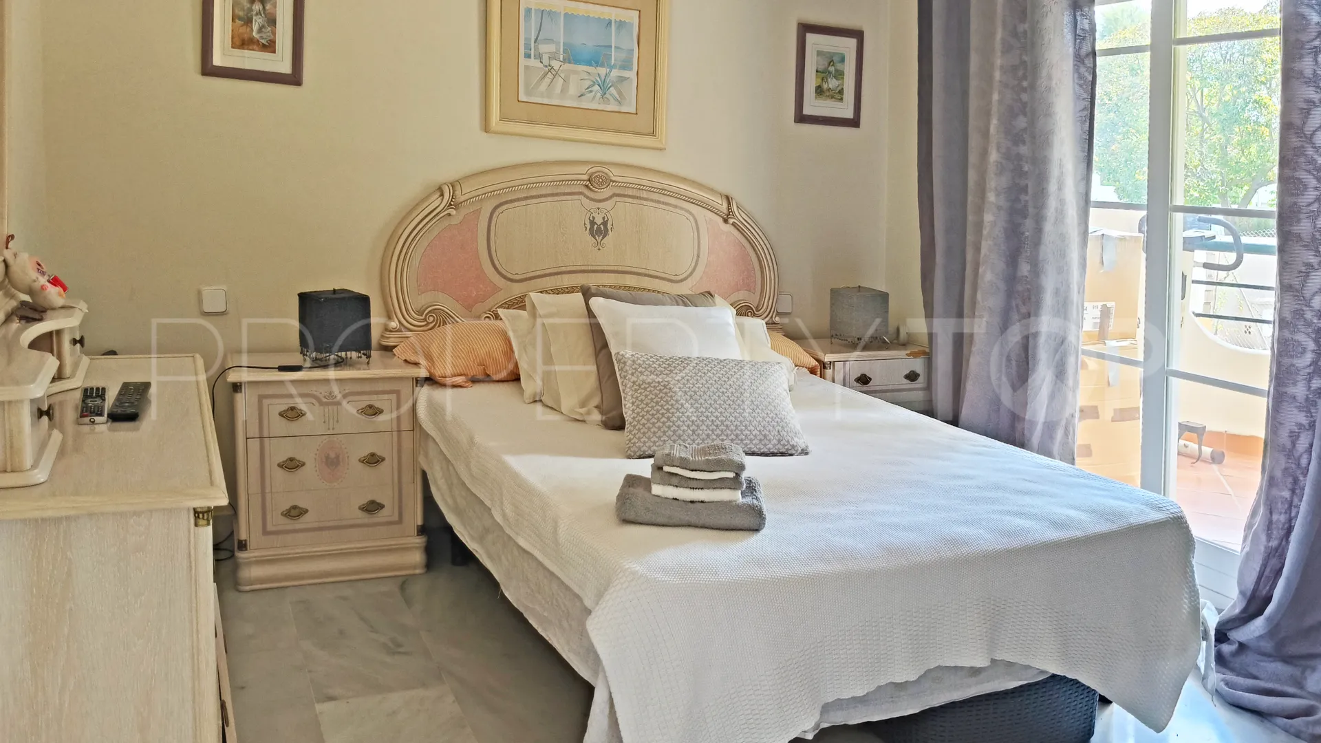 For sale duplex in Nueva Andalucia