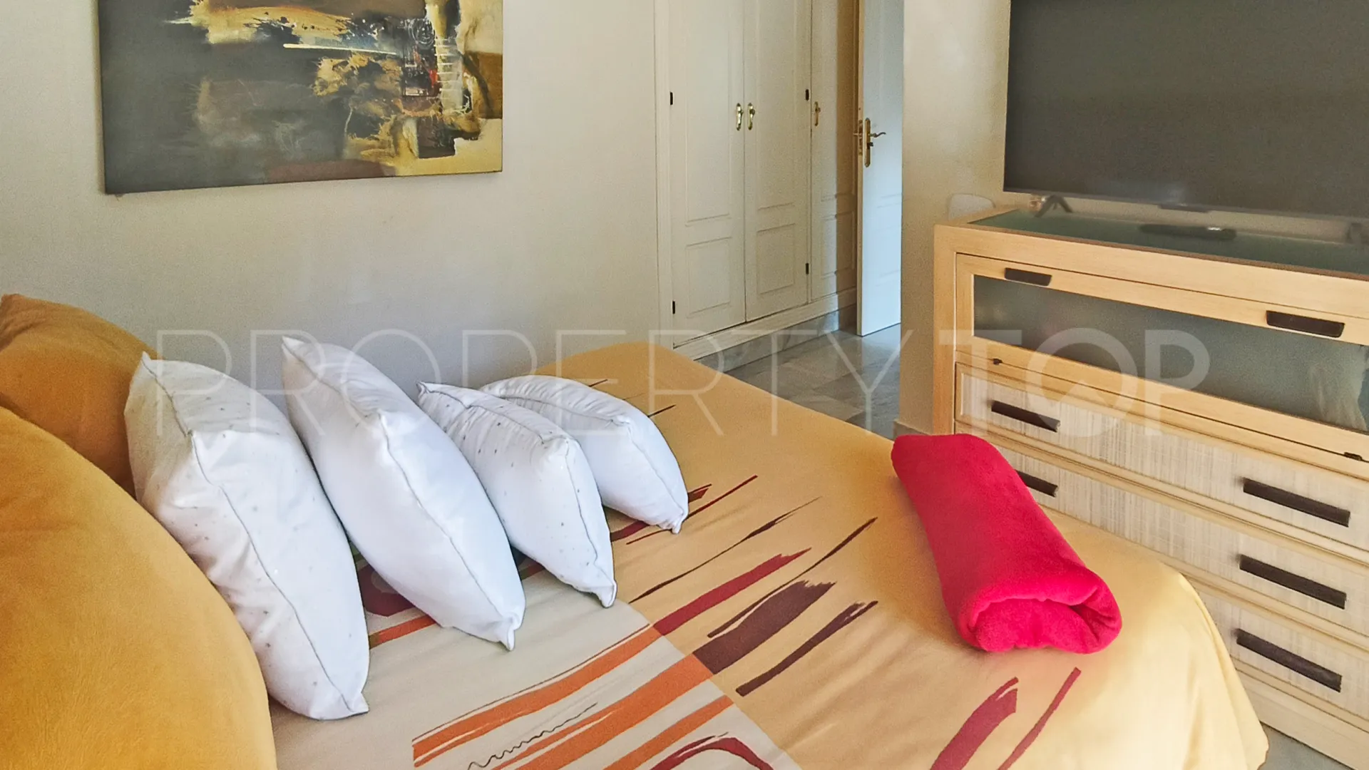 For sale duplex in Nueva Andalucia