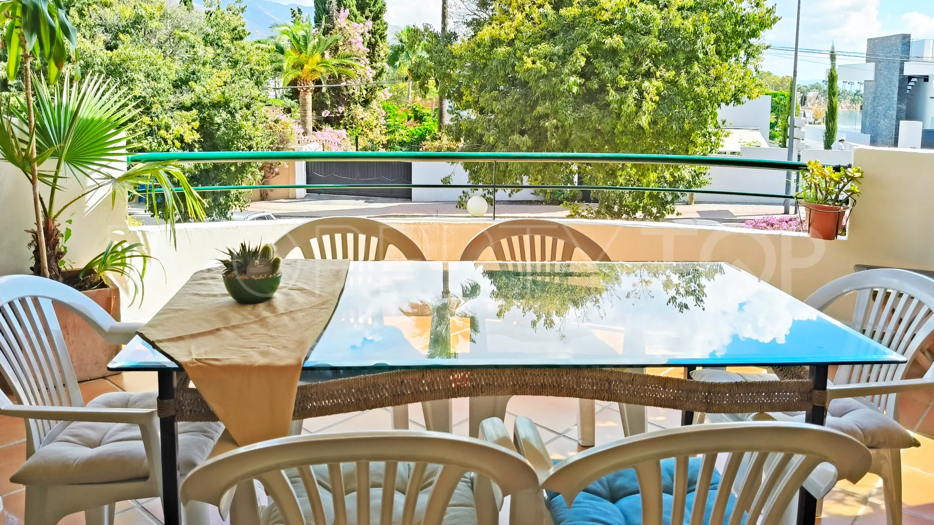 For sale duplex in Nueva Andalucia