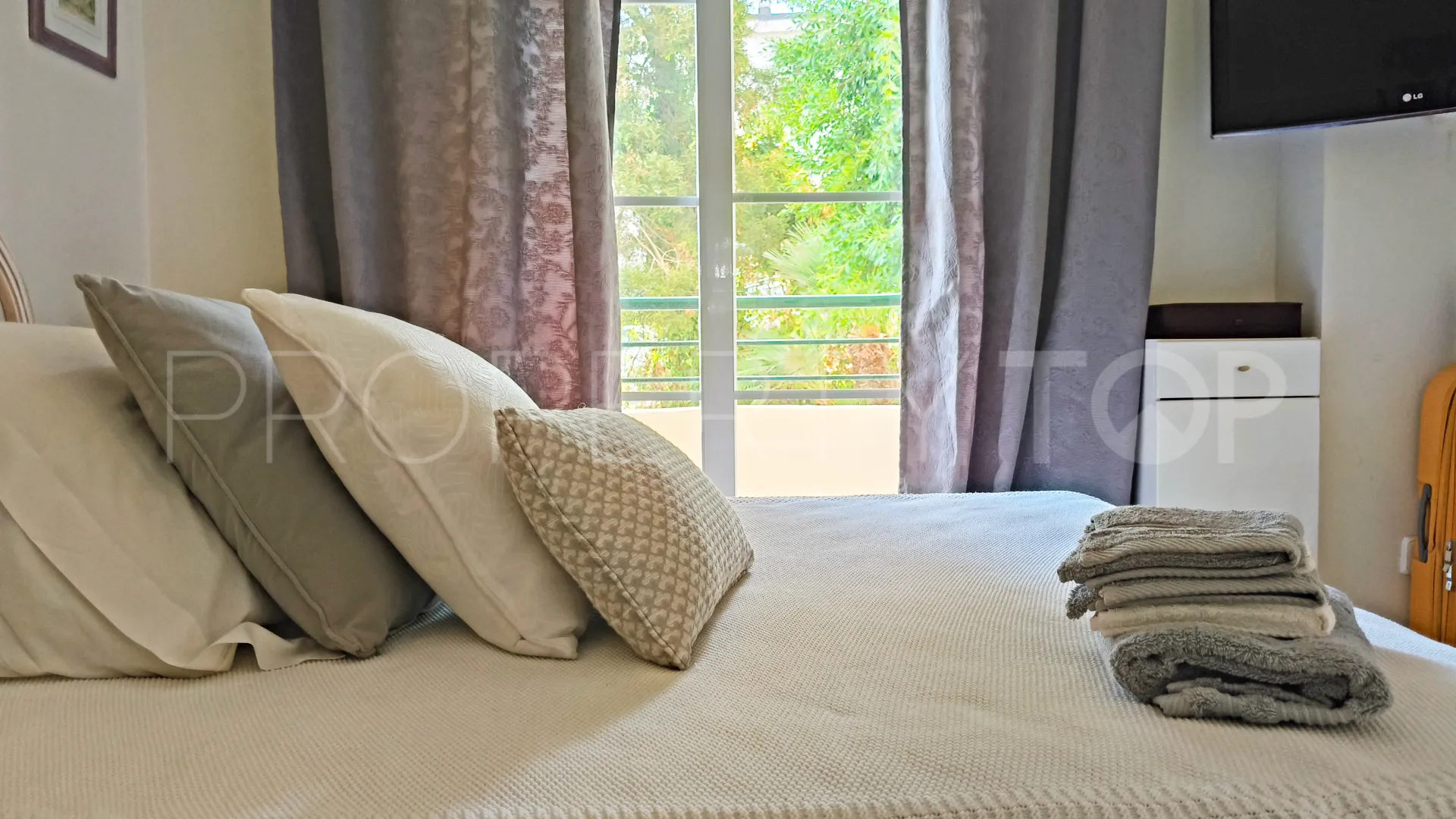 For sale duplex in Nueva Andalucia