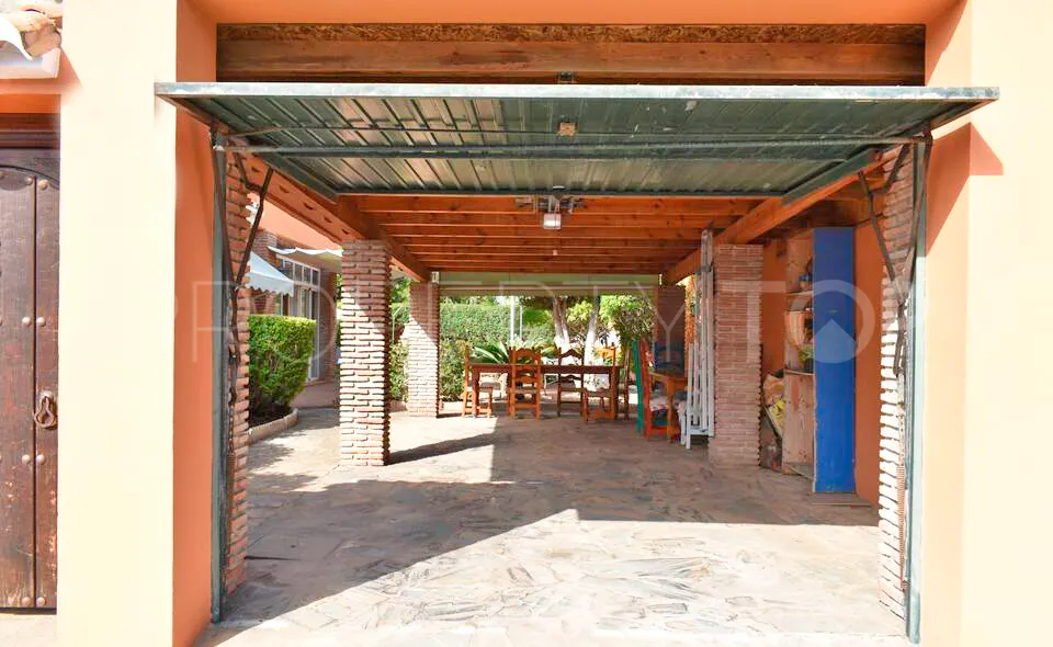 For sale 5 bedrooms villa in San Pedro de Alcantara