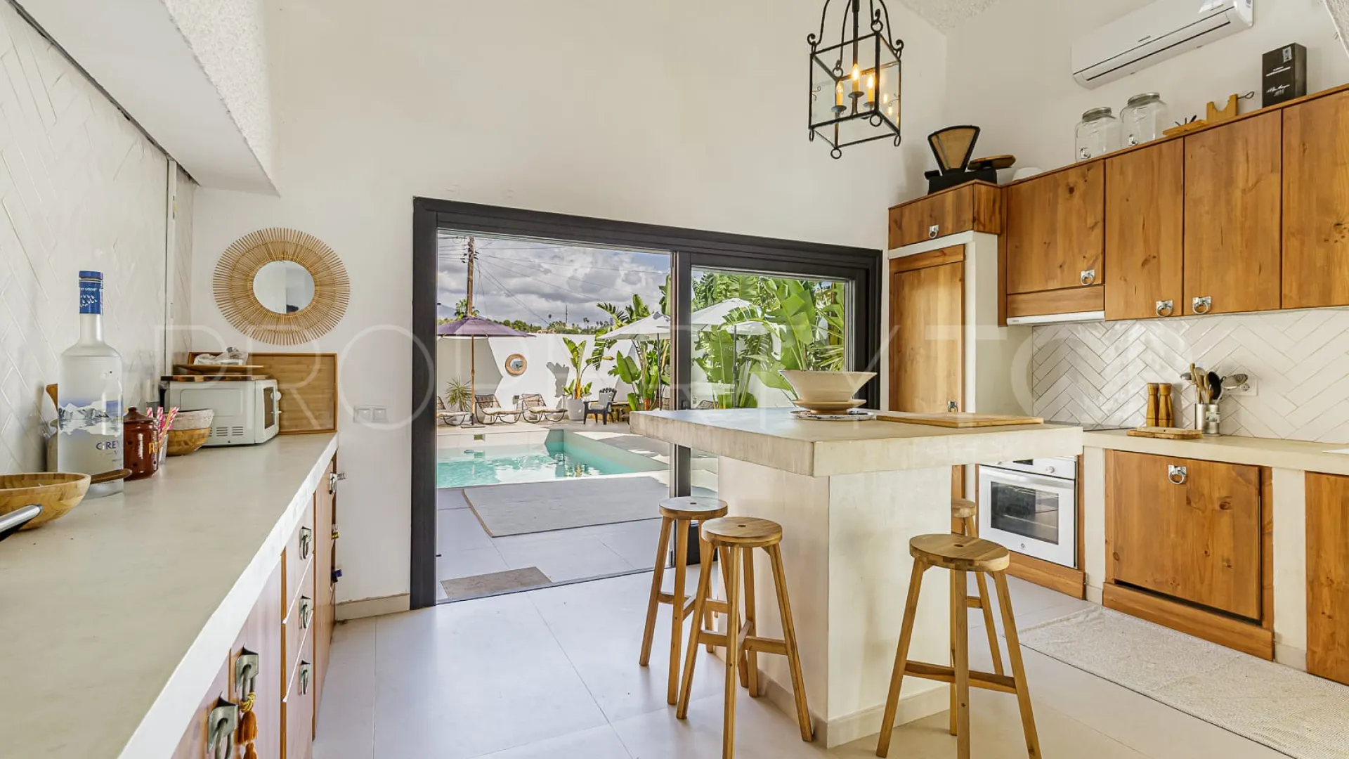 Villa with 6 bedrooms for sale in Bahia Dorada