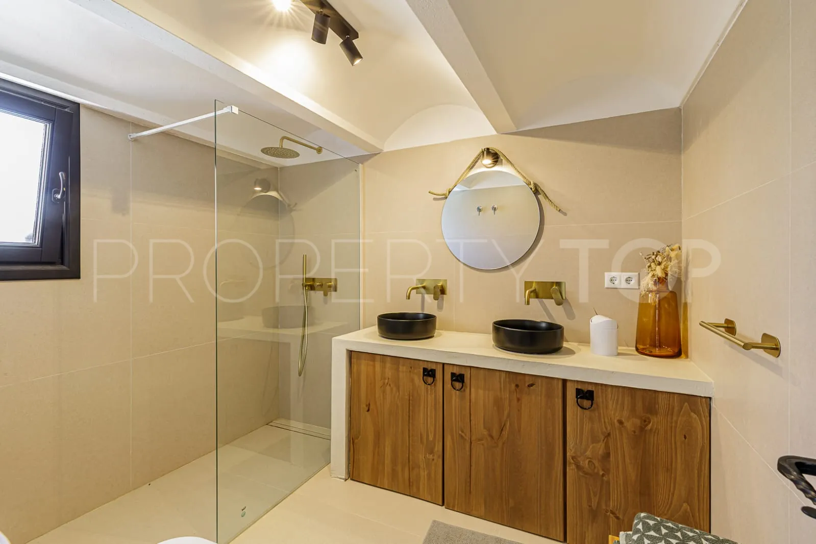 Villa with 6 bedrooms for sale in Bahia Dorada