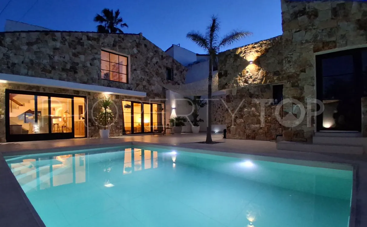 Villa with 6 bedrooms for sale in Bahia Dorada