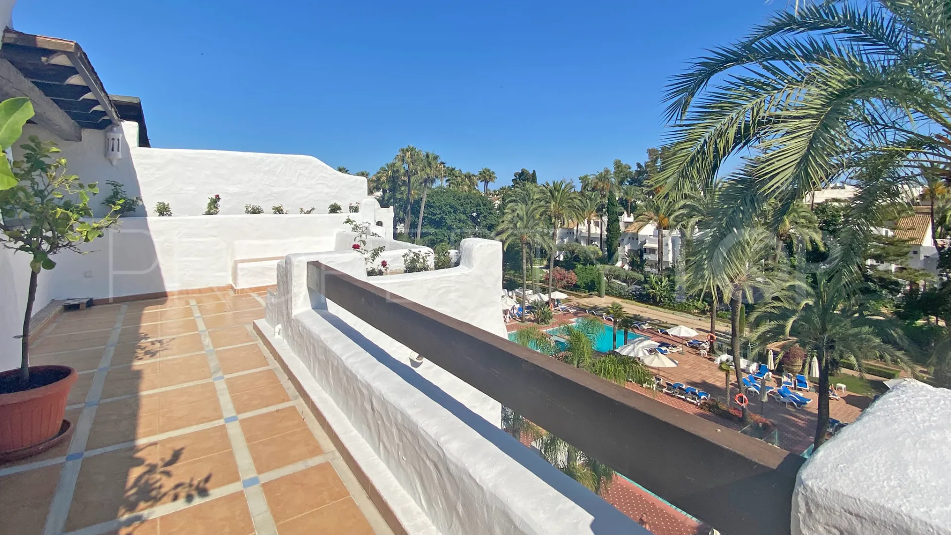 Duplex penthouse in Alcazaba for sale