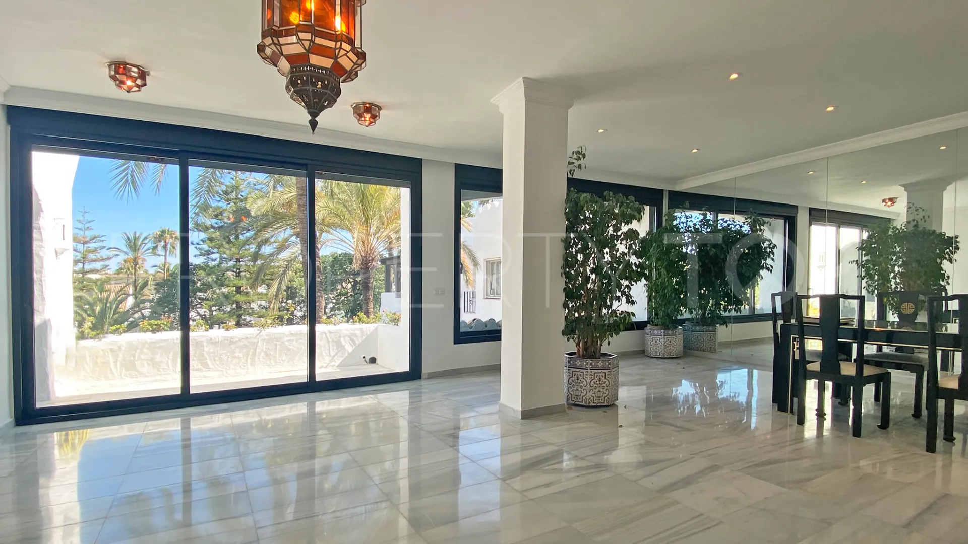 Duplex penthouse in Alcazaba for sale