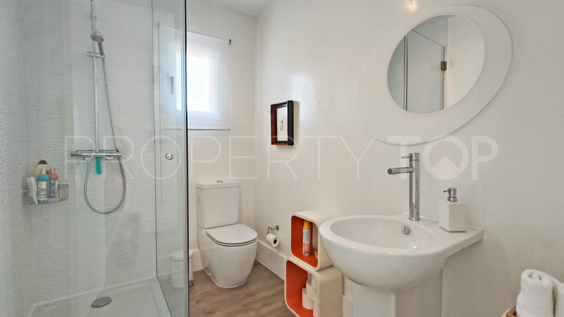 For sale penthouse in Calahonda Playa