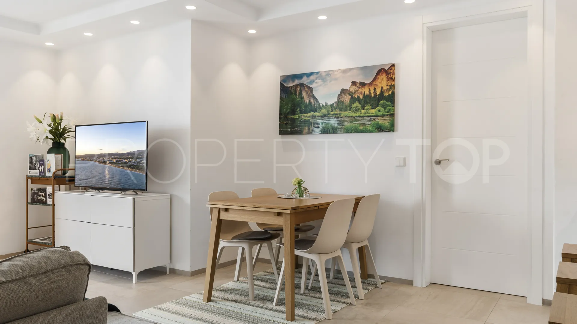 Apartment with 3 bedrooms for sale in Playas del Duque
