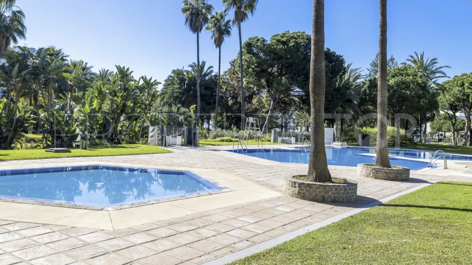 Apartment with 3 bedrooms for sale in Playas del Duque