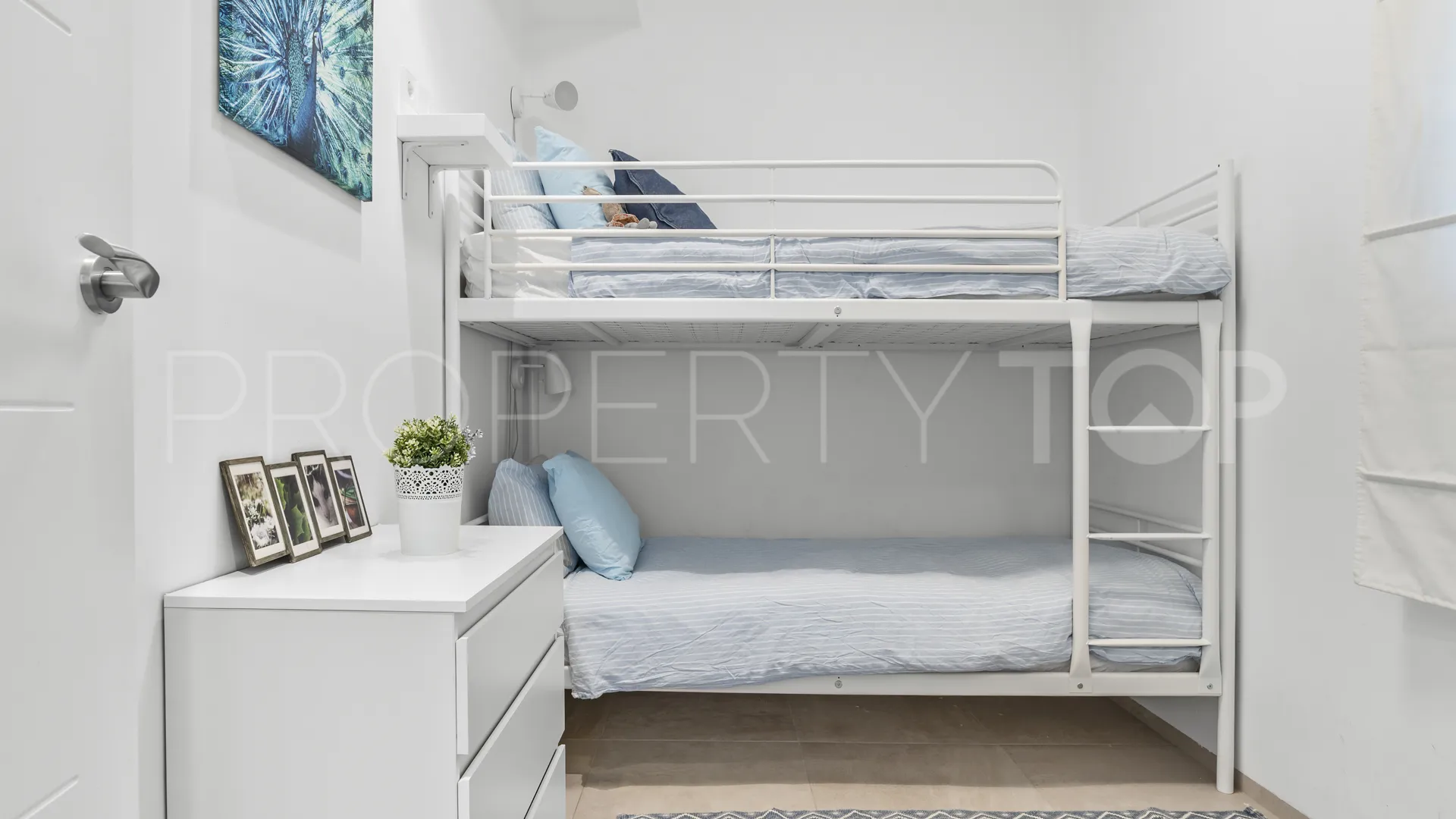Apartment with 3 bedrooms for sale in Playas del Duque