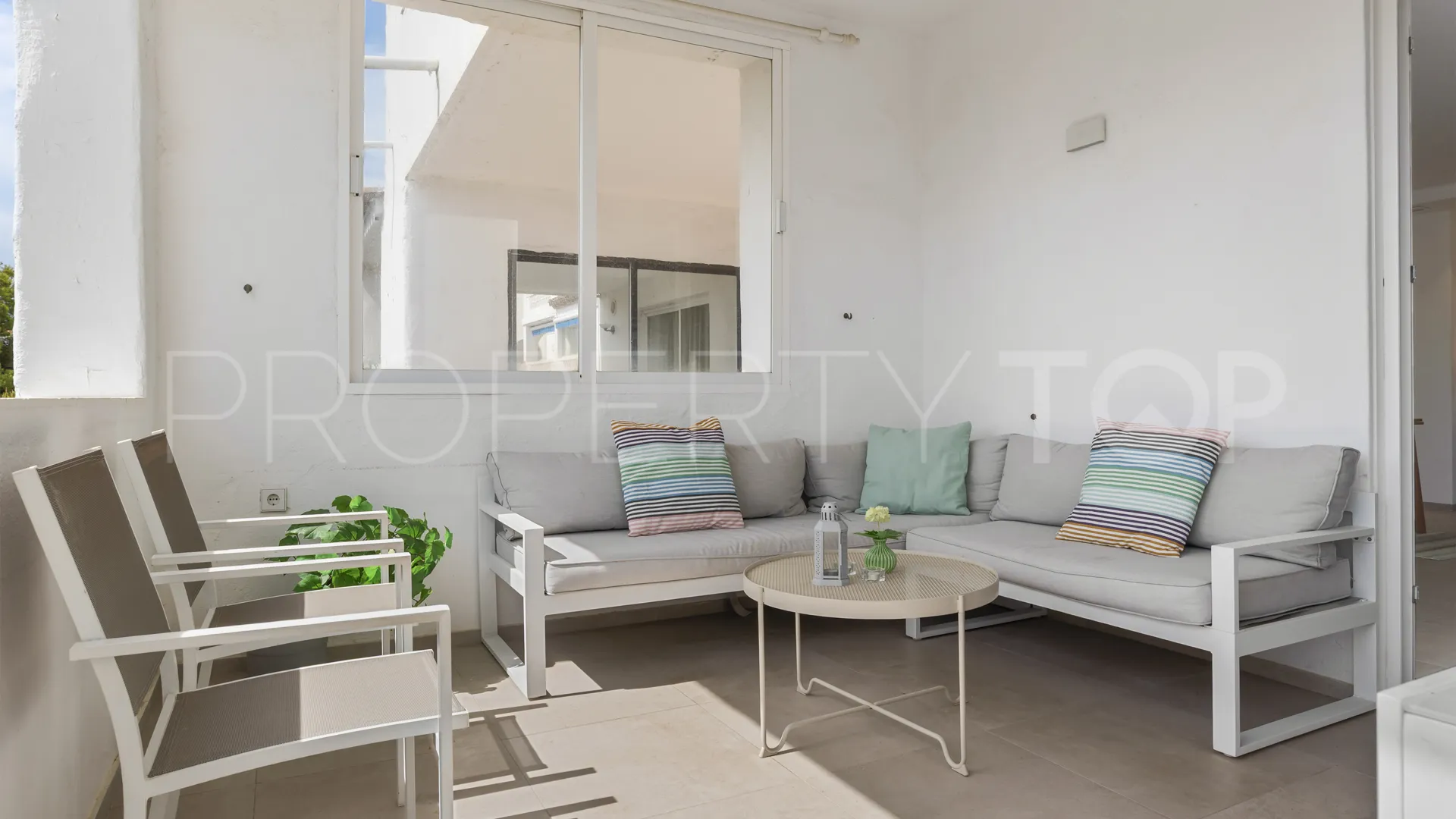 Apartment with 3 bedrooms for sale in Playas del Duque
