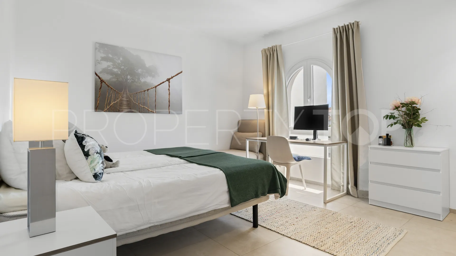 Apartment with 3 bedrooms for sale in Playas del Duque